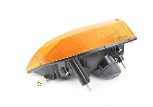 Piloto intermitente y luz de posición derecha OEM 63131361888 para BMW E24. Original BMW.
