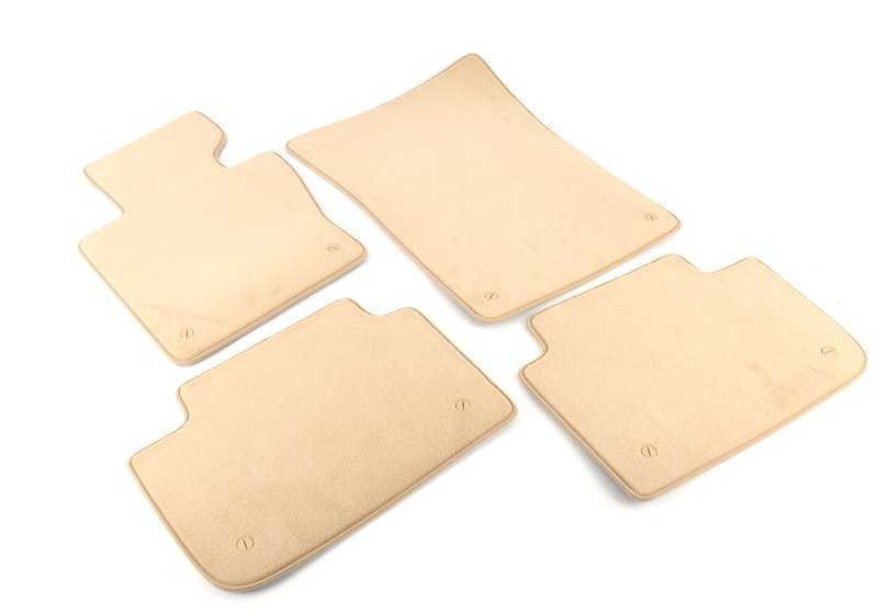BMW VELOR CARBRILLAS APPRO/Dietro Beige Arena X3 E83 Dall'anno di costruzione 01/2006 per BMW E83 ,. BMW originale.