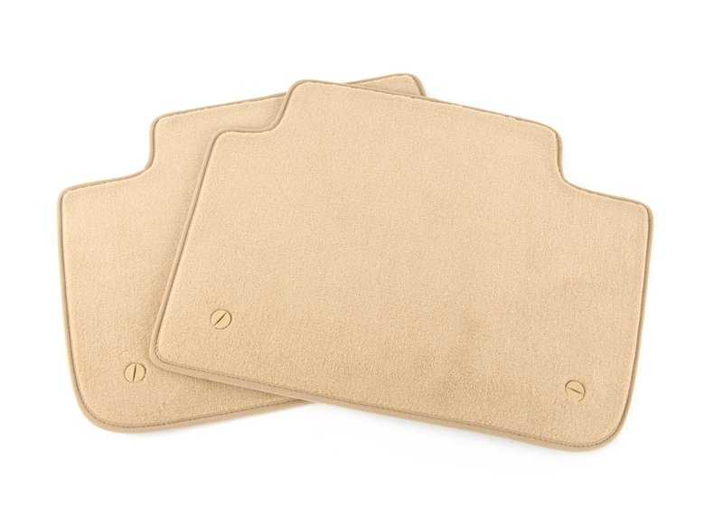 BMW VELOR CARBRILLAS APPRO/Dietro Beige Arena X3 E83 Dall'anno di costruzione 01/2006 per BMW E83 ,. BMW originale.