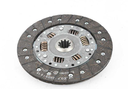 Llanta de acero estilo clásico OEM 36111180733 para BMW E34, E32. Compatible con varios tamaños 14", 15", 16". Ideal como repuesto o sustitución. Original BMW.