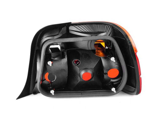 Piloto trasero izquierdo OEM 63218353551 para BMW E36. Original BMW.