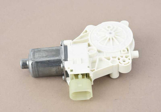Window Lifter Actuator for BMW 1 Series F21, F21N, 2 Series F22, F22N, F23, F23N, F87, F87N, 3 Series F34, F34N, 4 Series F32, F32N, F33, F33N, F36, F36N, F82, F82N, F83, F83N, 7 Series F01, F01N, F02, F02N, F04, i Series I15 (OEM 67627046031). Ori