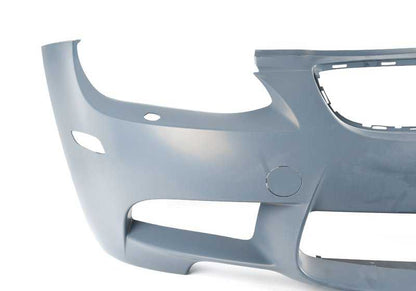 OEM 5118046013 Druckvorderstoßstange für BMW E90 M3, E92 M3, E93 M3. Kompatibel mit Parksensoren (PDC) und Lavafaros (MRS). Original BMW.
