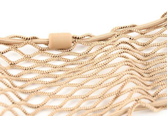 Red de almacenaje para reposapiés delantero OEM 51477145128 para BMW E60, E61. Original BMW.