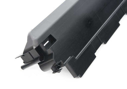 Couvercle supérieur OEM 17118632116 pour BMW F90, G30, G31, G11, G12, F91, F92, F93, G14, G15, G16. BMW d'origine.