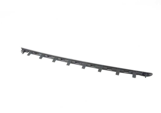 Embellecedor trasero izquierdo negro OEM 51427281473 para BMW F30, F31, F80. Original BMW.