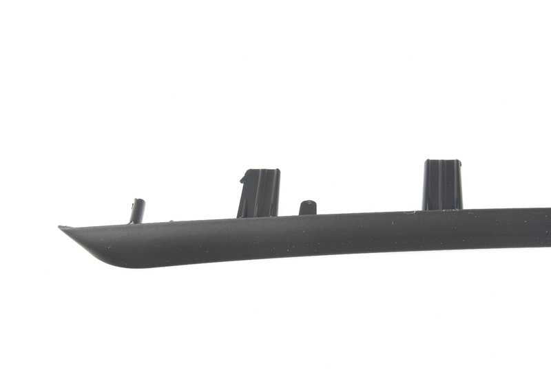 Embellecedor trasero izquierdo negro OEM 51427281473 para BMW F30, F31, F80. Original BMW.