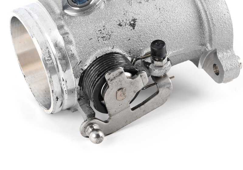 Cuerpo de mariposa OEM 13547838245 para BMW E90 M3, E92 M3, E93 M3 {todos los modelos con motor S65}. Original BMW.