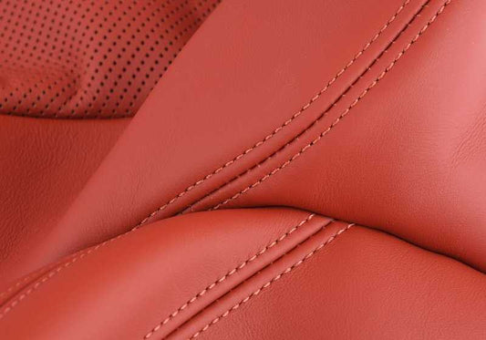 Funda de respaldo en cuero para asiento deportivo izquierdo OEM 52108058275 para BMW F80, F80N, F82, F82N. Color sakhirorange. Original BMW.