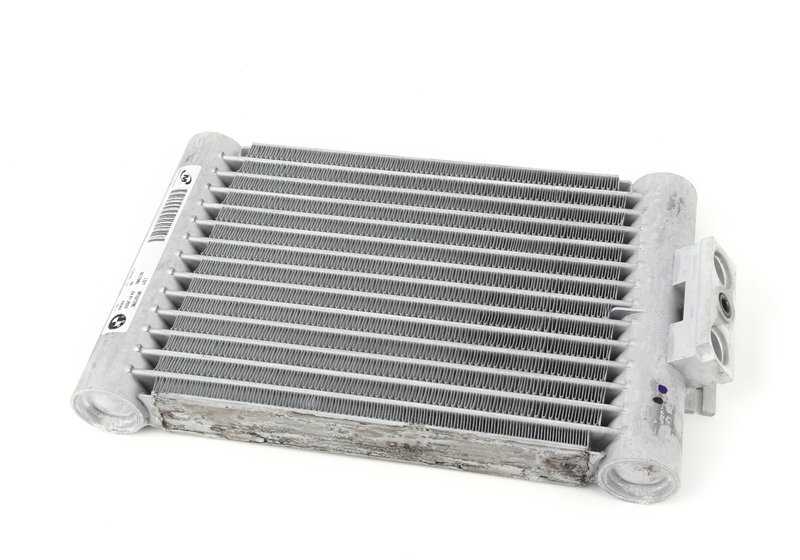 OEM OIL RADIATOR 17217628056 for BMW F22, F30, F32, M235I Racing. Original BMW spare.