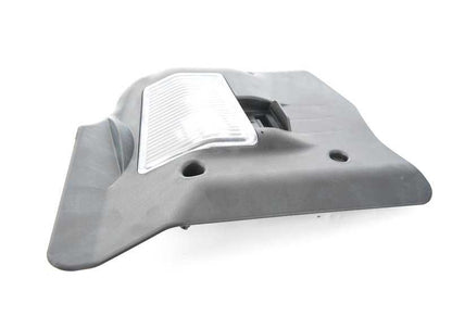 Portabombillas trasero izquierdo OEM 63217165973 para BMW E46 (316Ci, 318Ci) Coupé. Compatible con modelos fabricados entre 1999 y 2006. Original BMW.