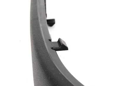 Moldura trasera izquierda OEM 51122498733 para BMW Serie 5 E39 (520d, 520i) todas las versiones compatibles. Recambio original BMW.