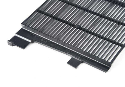 Rejilla superior antigravilla OEM 17119882365 para BMW G87, G80, G81, G82, G83. Pieza original BMW.