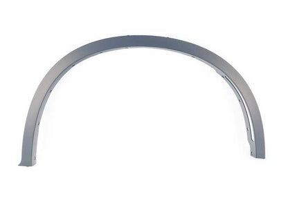 Embellecedor paso de rueda delantero derecho imprimado OEM 51778065896 para BMW F16, F86. Original BMW.
