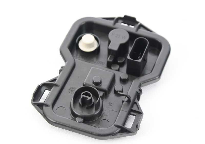 Portabombillas trasero lateral OEM 63217390231 para BMW F26 (X4). Pieza original BMW.