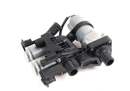 Válvula de agua con bomba de agua adicional para BMW Serie 7 E38 (OEM 64118368462). Original BMW