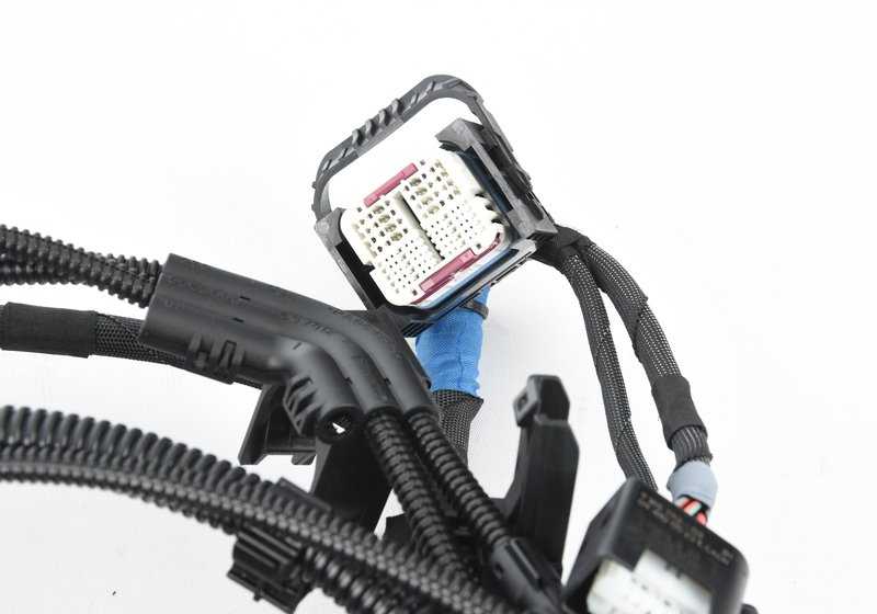 Cablaggio per la BMW 2 F22 Series, F23, 3 F30N, F34N, 4 F32 Series, F33, F36 (OEM 12518631665). BMW originale.