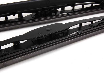 Juego de escobillas limpiaparabrisas delanteras OEM 61610443590 para BMW X3 E83 (modelos 1.8d, 2.0d, 2.0i, 2.0sd, 2.5i). Original BMW.