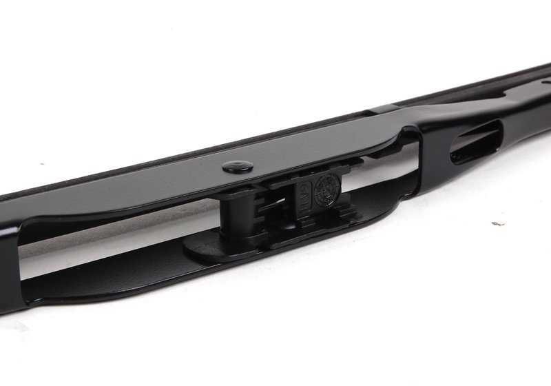 Windscreen wiper blades for BMW 3 Series E46, 5 Series E39 (OEM 61627140956). Original BMW