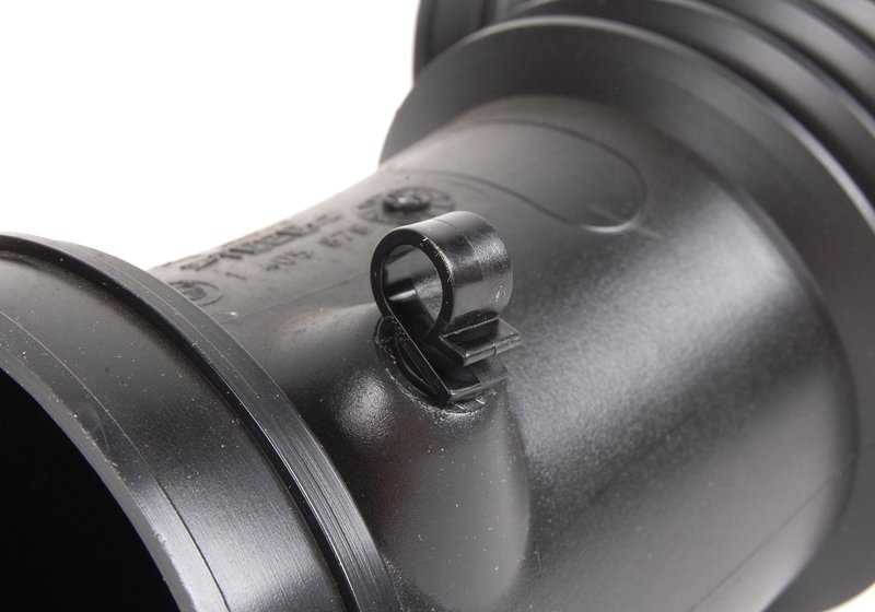Manguito de admisión de aire izquierdo OEM 11611405876 para BMW E39 (520i, 523i, 525i, 528i, 530i). Original BMW.
