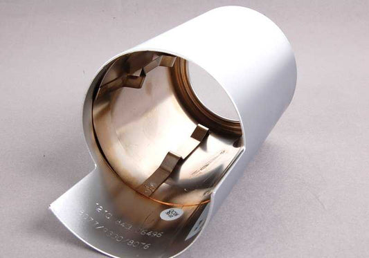 Embellecedor de escape acabado aluminio OEM 18307553644 para BMW E90, E91, E92. Original BMW.