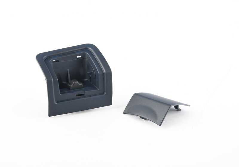 Cubierta soporte red divisoria delantera derecha OEM 51479493678 para BMW X7 G07, G07N. Color azul noche. Original BMW.