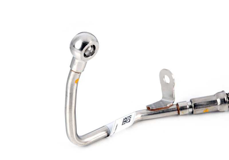 Öleinspannrohr für Turbolader für BMW F90, G30, G11, G12, F91, F92, F93, F95, F96, G07 (OEM 11427934655). Original BMW.