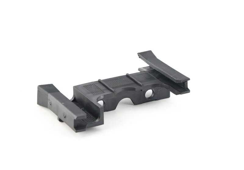 Soporte derecho OEM 51121960698 para BMW E36. Original BMW