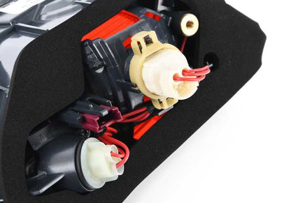 Piloto trasero portón trasero izquierdo para BMW Serie 6 F06, F12, F13 (OEM 63217210579). Original BMW