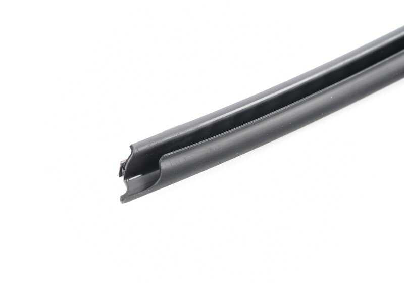 Left B-pillar sealing gasket for BMW F95, G05, G18, G07 (OEM 51767428705). Original BMW.