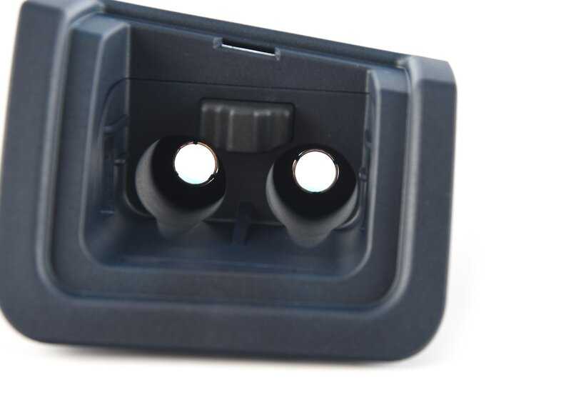Cubierta soporte red divisoria delantera derecha OEM 51479493678 para BMW X7 G07, G07N. Color azul noche. Original BMW.