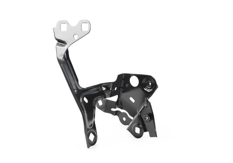 Suporte à frente direita OEM 41007440424 para BMW F90, G30, G31, G38. BMW original.