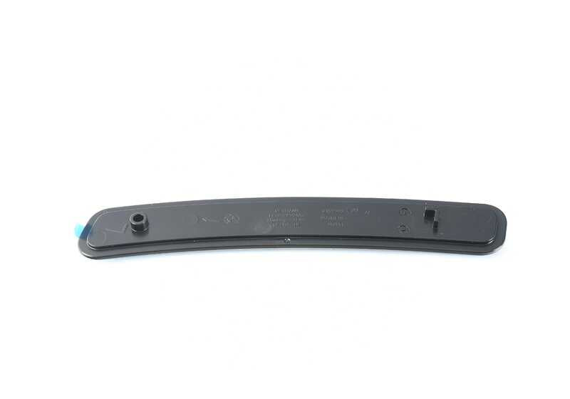 Left side reflector for BMW 3 Series G80, 4 Series G82, G83 (OEM 63148077223). Original BMW.