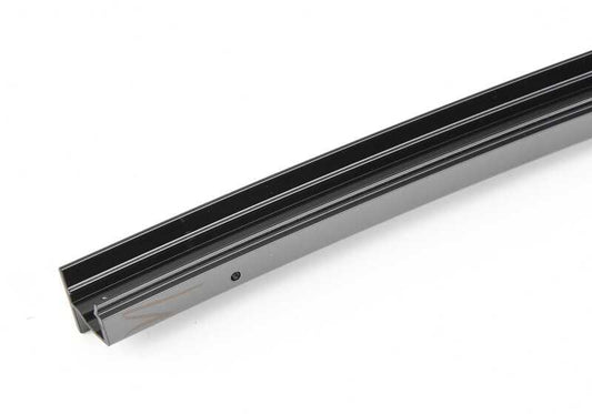 Embellecedor guía de ventana derecha OEM 51357289658 para BMW F15, F85. Color negro brillante. Original BMW.