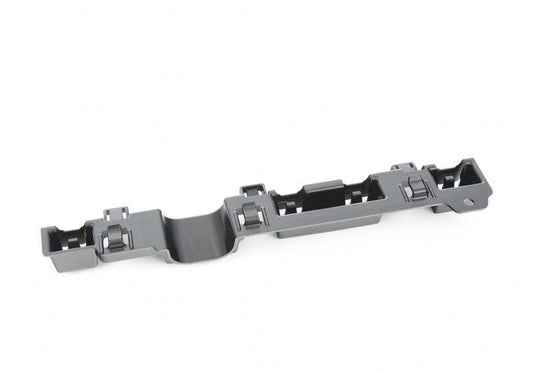 Soporte derecho de faldón lateral OEM 51777429054 para BMW F91, F92, F93, G14, G15, G16. Original BMW.