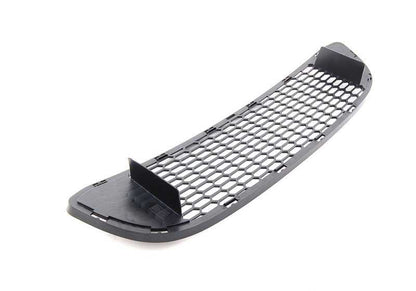 Rejilla delantera parachoques OEM 51118045432 para BMW E82 y E88. Pieza original BMW.