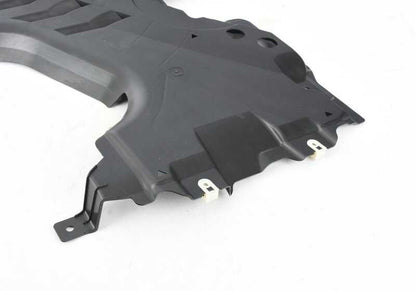 Cubierta inferior del depósito derecha OEM 51758060104 para BMW F91, F92, F93. Original BMW.