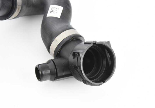 Manguera de refrigerante OEM 17128662842 para BMW F20, F21, F22, F30, F32, F33, F36. Conecta el radiador con el motor. Compatible con M140i y variantes. Original BMW.