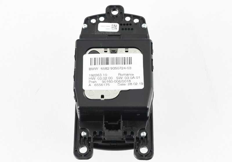 BMW Controller 1 F20, F21, Série 2 F22, F23, Série 3 F30, F31, F34, 4 F32 Series, F33, F36, 5 F07 Série, F10, F11, F18N, Série 7 F01N, F02N, I01, I12, X1 F48, X3 F25, X4 F26, X5 F15, X6 F16 (OEM 65829350724). BMW original