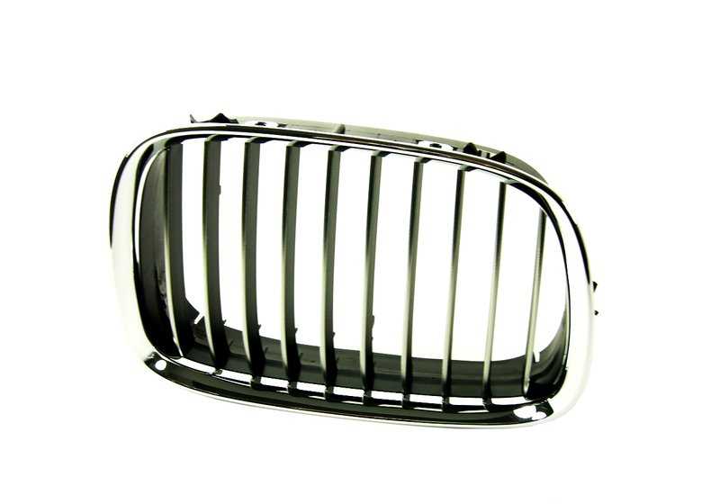 Rejilla decorativa derecha cromada OEM 51138184532 para BMW E39 535i y 540i. Compatible con modelos fabricados entre 1996 y 2003. Original BMW.