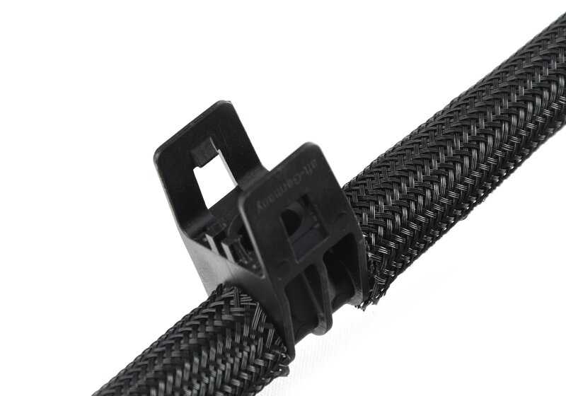 Tubo de ventilación del depósito OEM 13908047175 para BMW F90, F91, F92, F95, F96. Original BMW.