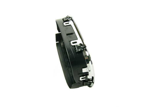 Rejilla decorativa derecha cromada OEM 51138184532 para BMW E39 535i y 540i. Compatible con modelos fabricados entre 1996 y 2003. Original BMW.