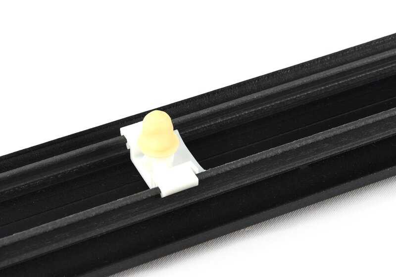 Listón de parachoques puerta delantera izquierda OEM 51138236881 para BMW Serie 3 E36 316i, 318tds... y más. Original BMW.
