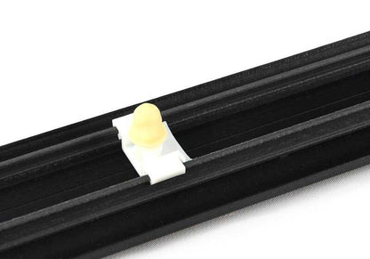 Listón de parachoques puerta delantera izquierda OEM 51138236881 para BMW Serie 3 E36 316i, 318tds... y más. Original BMW.