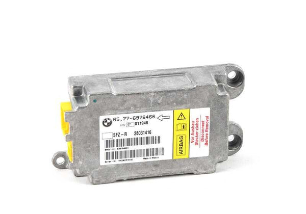 Sensor central de vehículo OEM 65776976466 para BMW E64 630i, 645Ci, 650i. Original BMW.