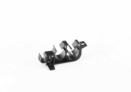 Clip triple para anclaje en depósito de combustible OEM 16127286140 para BMW F20, F21, F22, F23, F87, F30, F31, F34, F35, F80, F32, F33, F36, F82, F83. Original BMW.