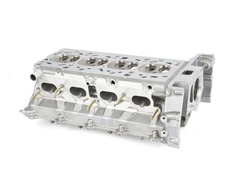 Cylinder head with support rails for BMW E30, E36 (OEM 11121739913). Original BMW