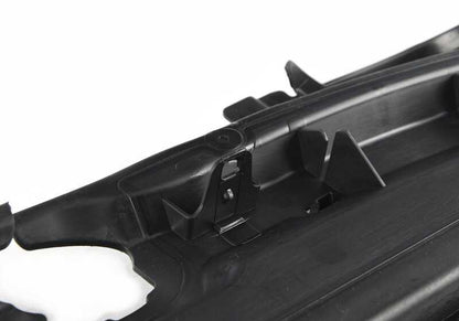 Condotto d'aria superiore del radiatore OEM 51747383845 per la serie BMW 5 (G30, G31) e BMW M5 (F90). BMW originale.