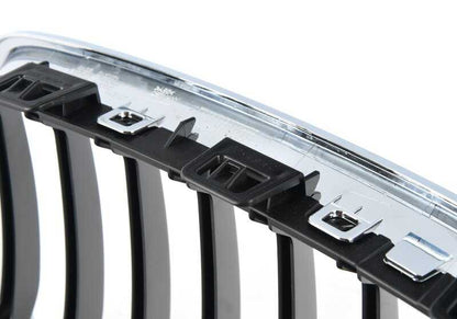 Rejilla embellecedora frontal izquierda OEM 51135A3D025 para BMW F32, F33, F36. Original BMW.