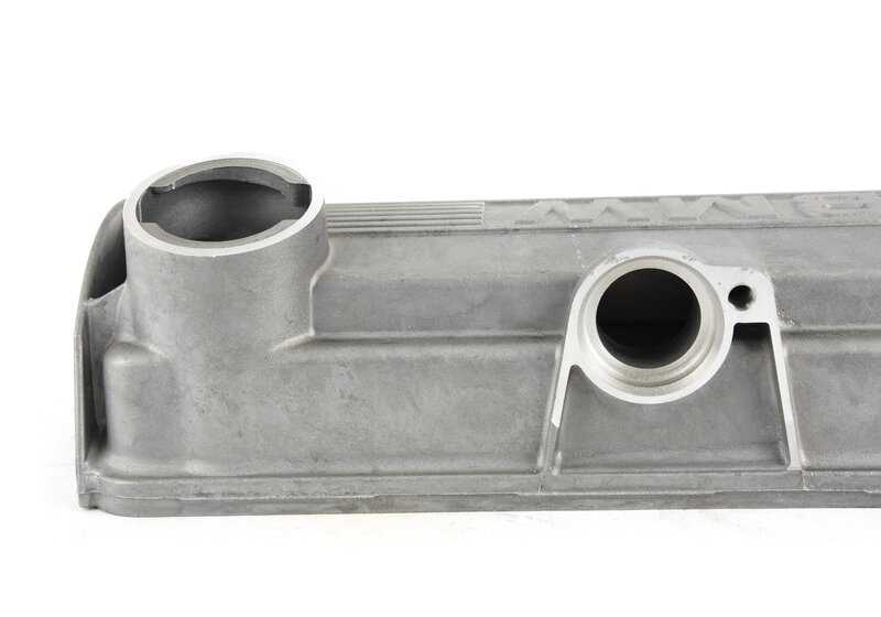 OEM Colata Tampa 11122241639 para BMW E30 324D/TD, E28 524TD. BMW original.